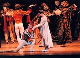 Foto Balletto: 
Romeo e Giulietta
Carla Fracci e
Gianni Rosaci